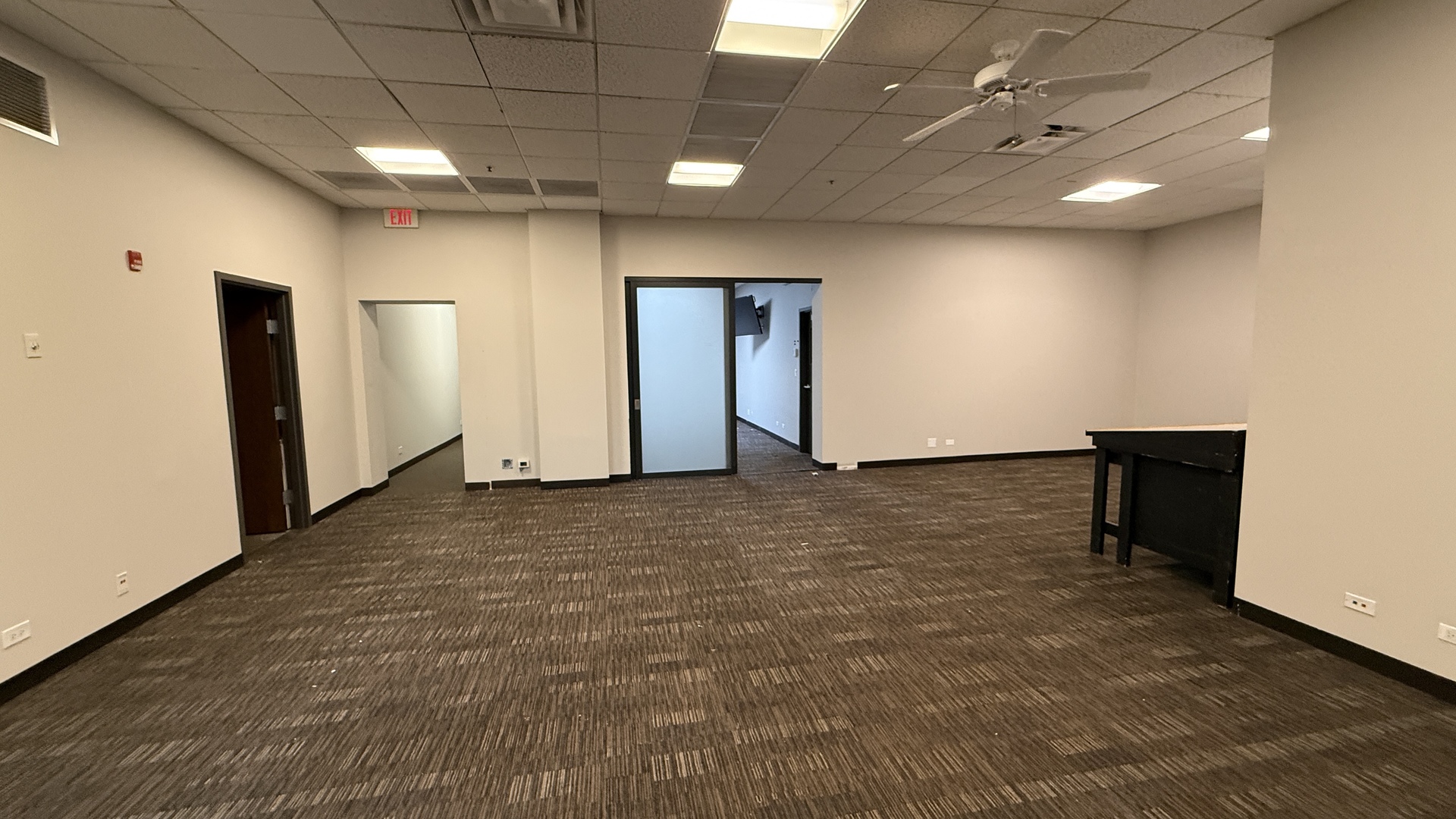 831 Oakton Street Unit: 831-837