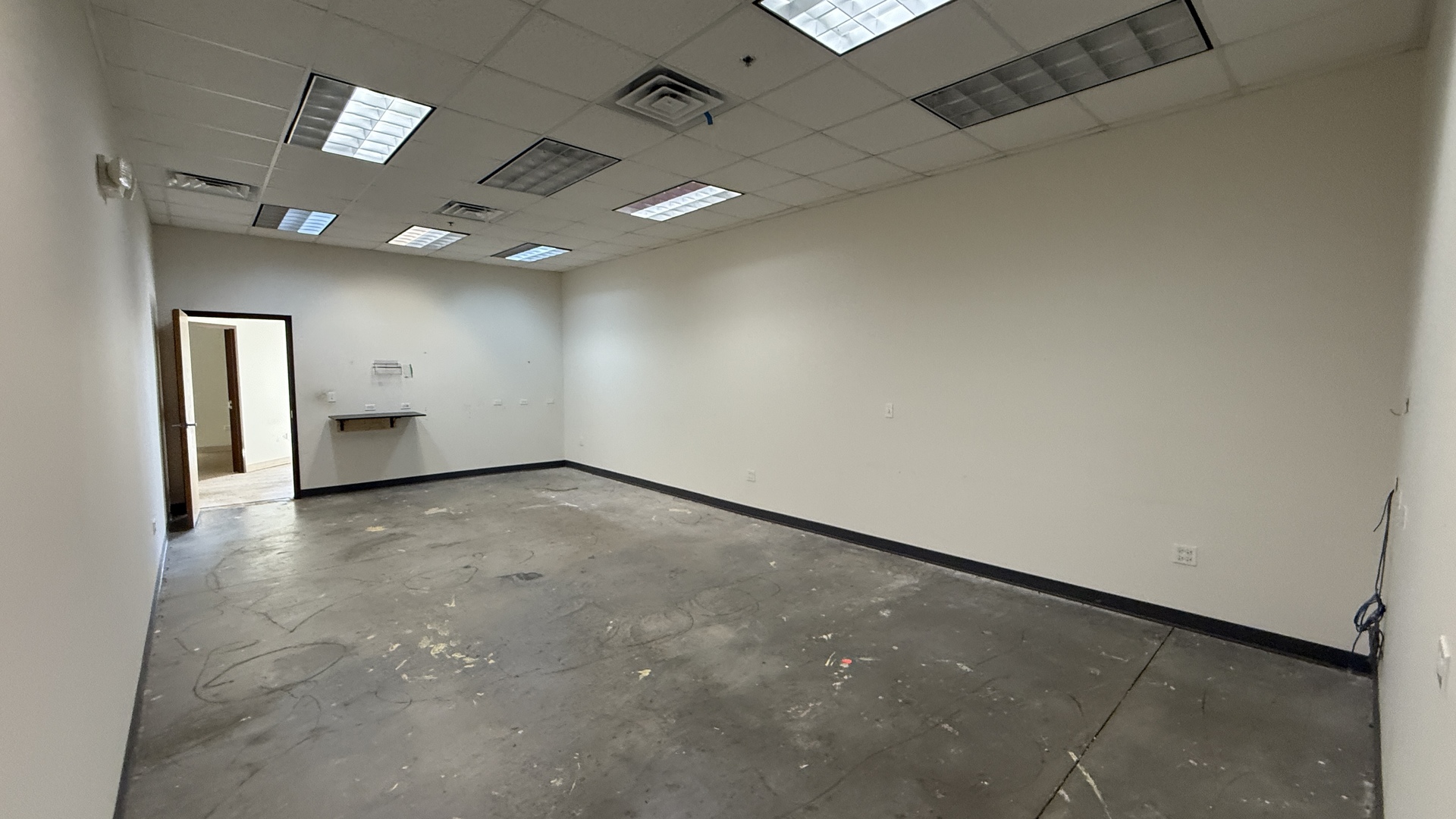 831 Oakton Street Unit: 831-837