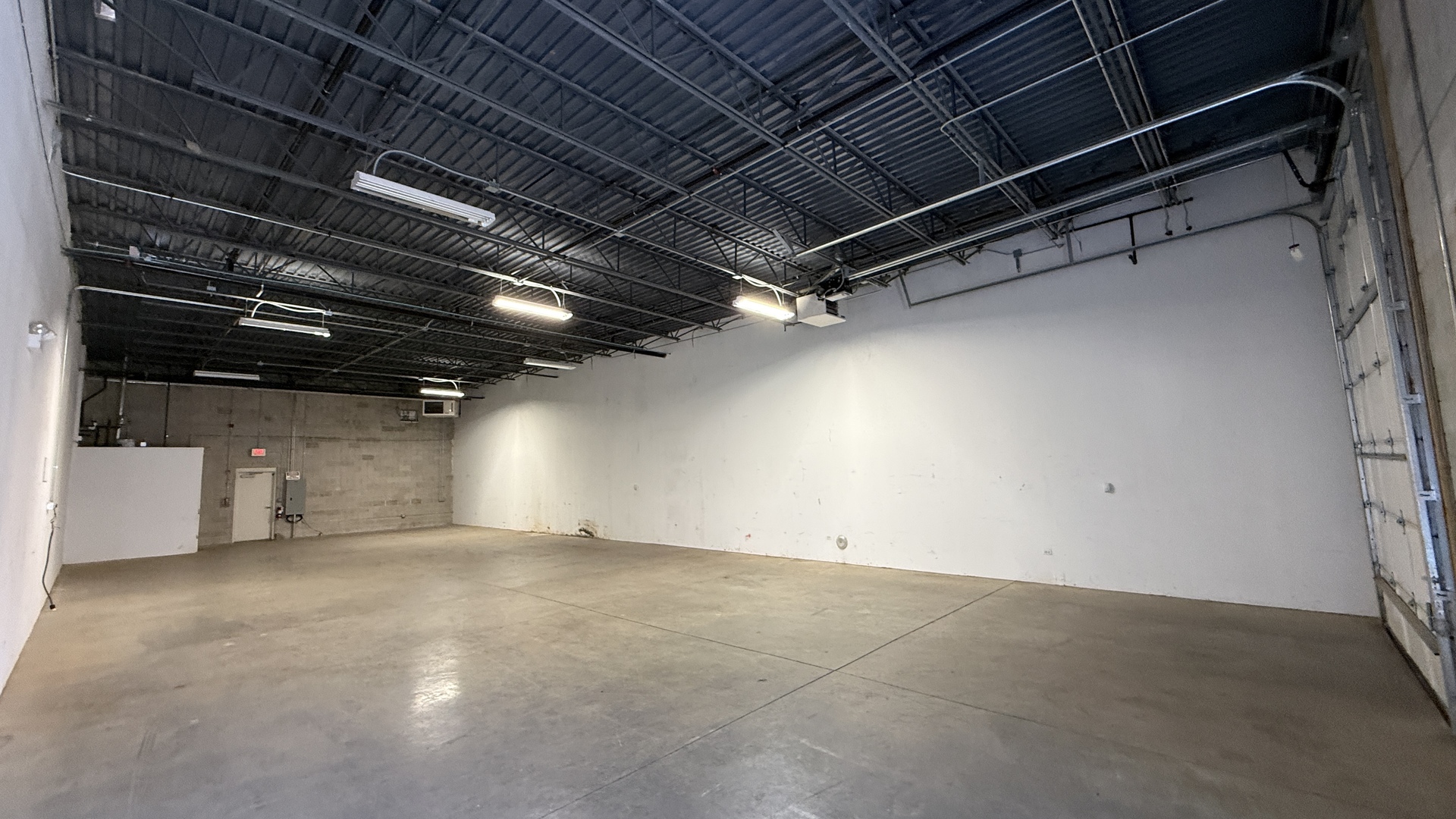831 Oakton Street Unit: 831-837