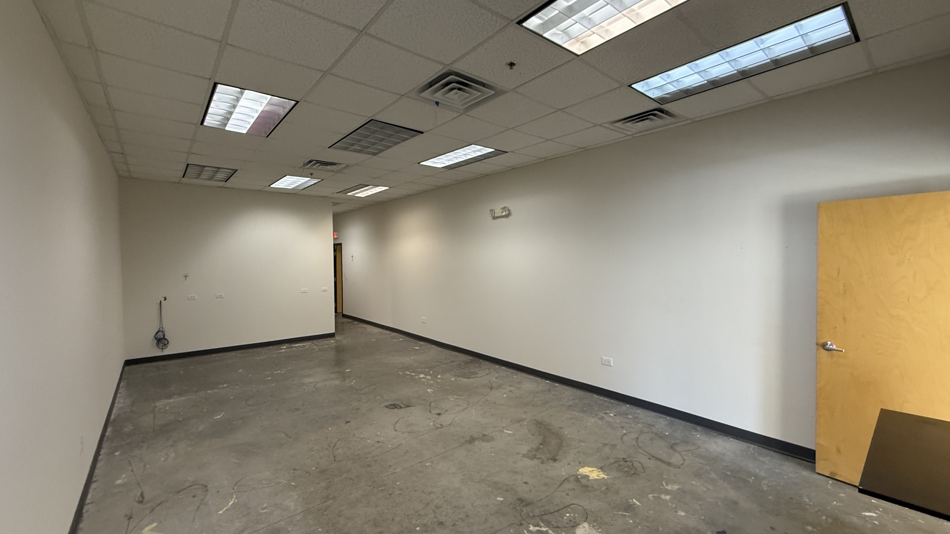 831 Oakton Street Unit: 831-837