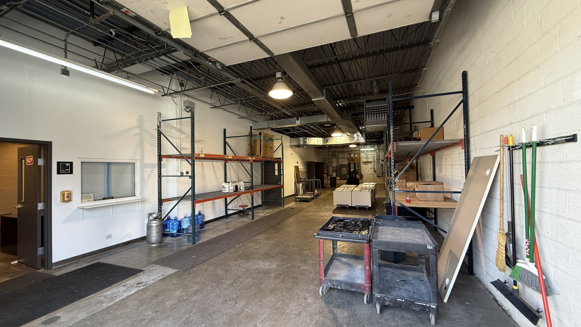 831 Oakton Street Unit: 831-837