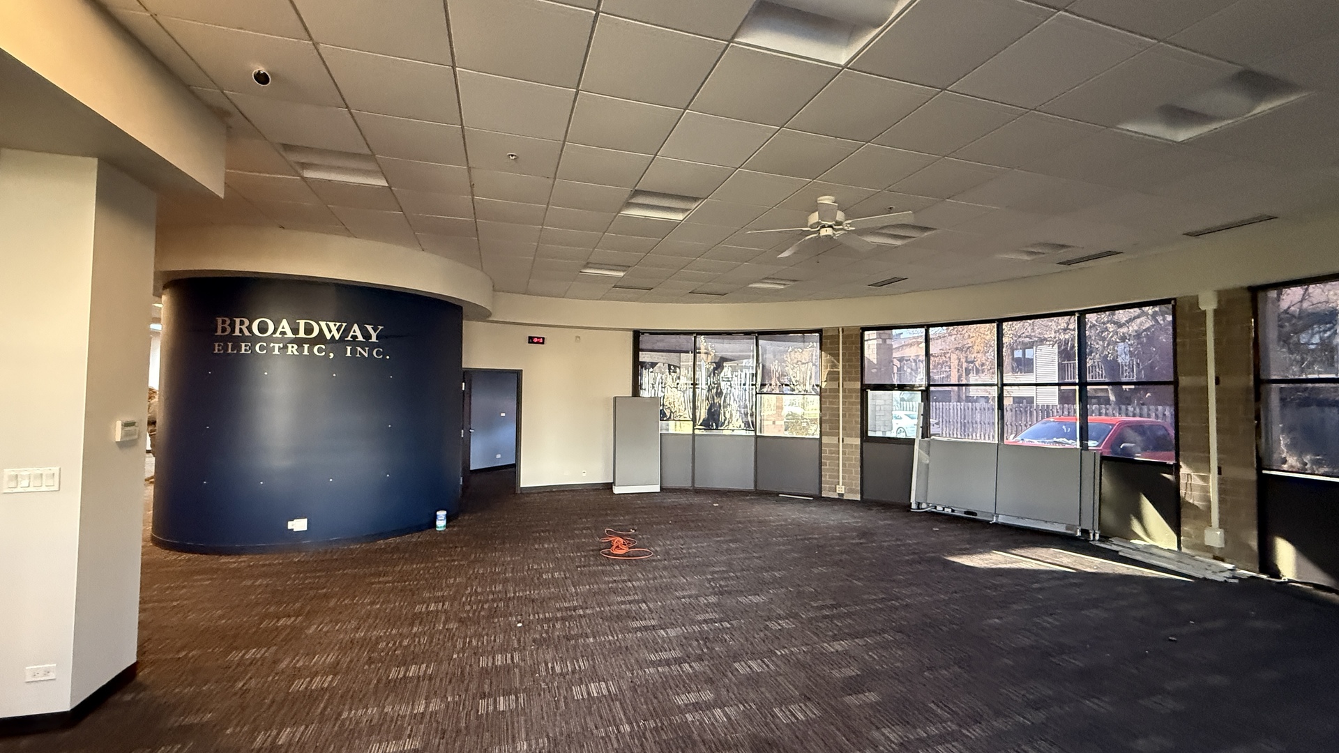 831 Oakton Street Unit: 831-837
