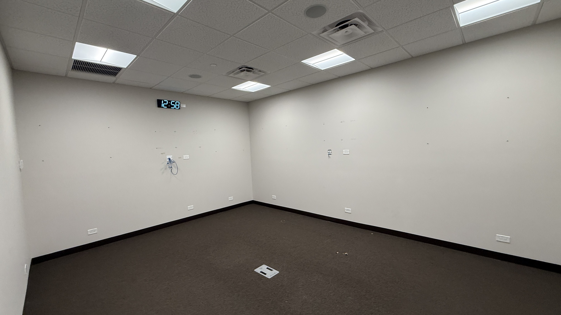 831 Oakton Street Unit: 831-837