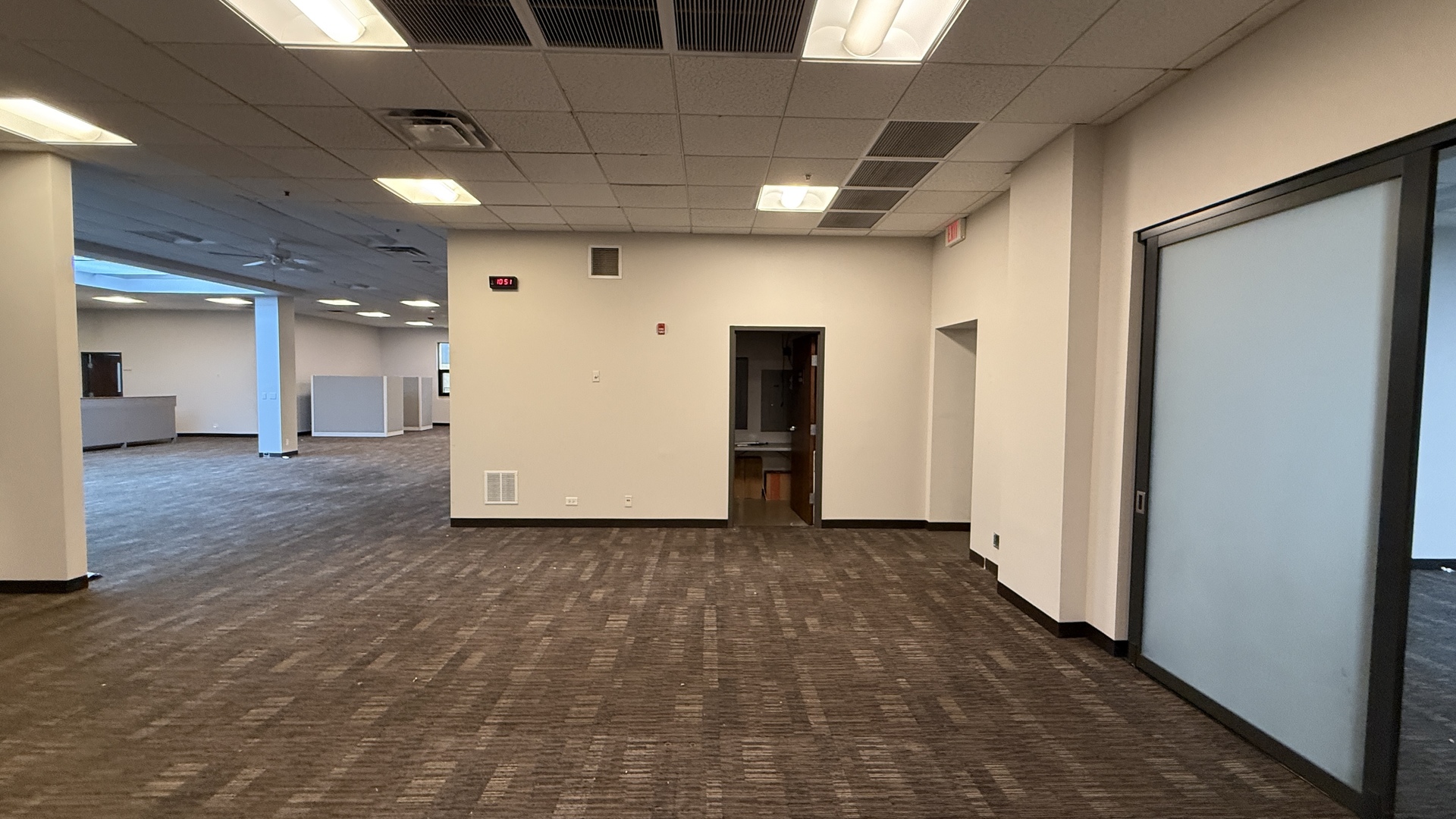 831 Oakton Street Unit: 831-837