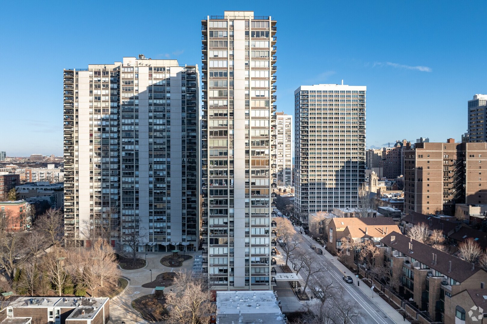 1360 N Sandburg Terrace Unit: 102C