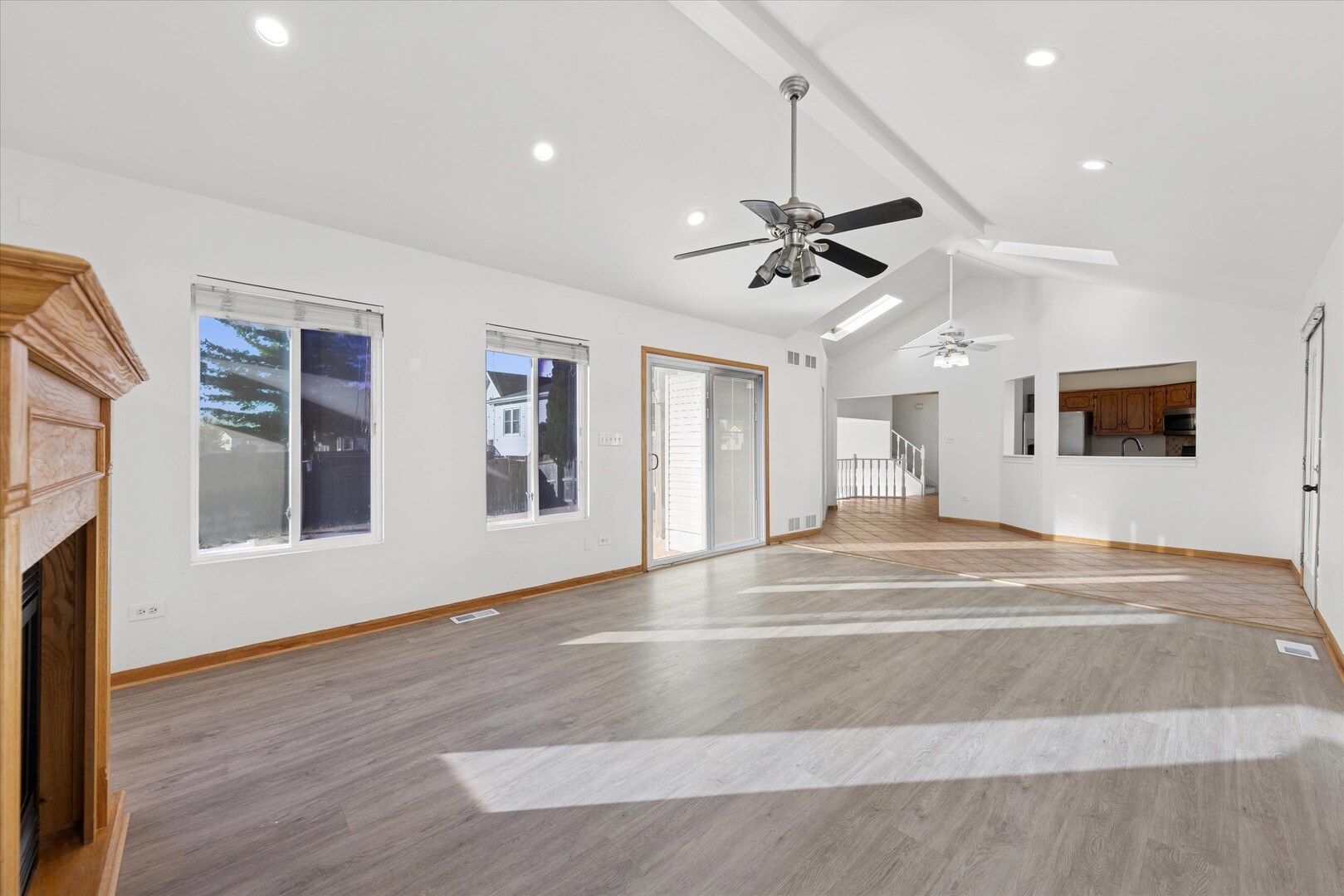 1424 Phoenix Lane