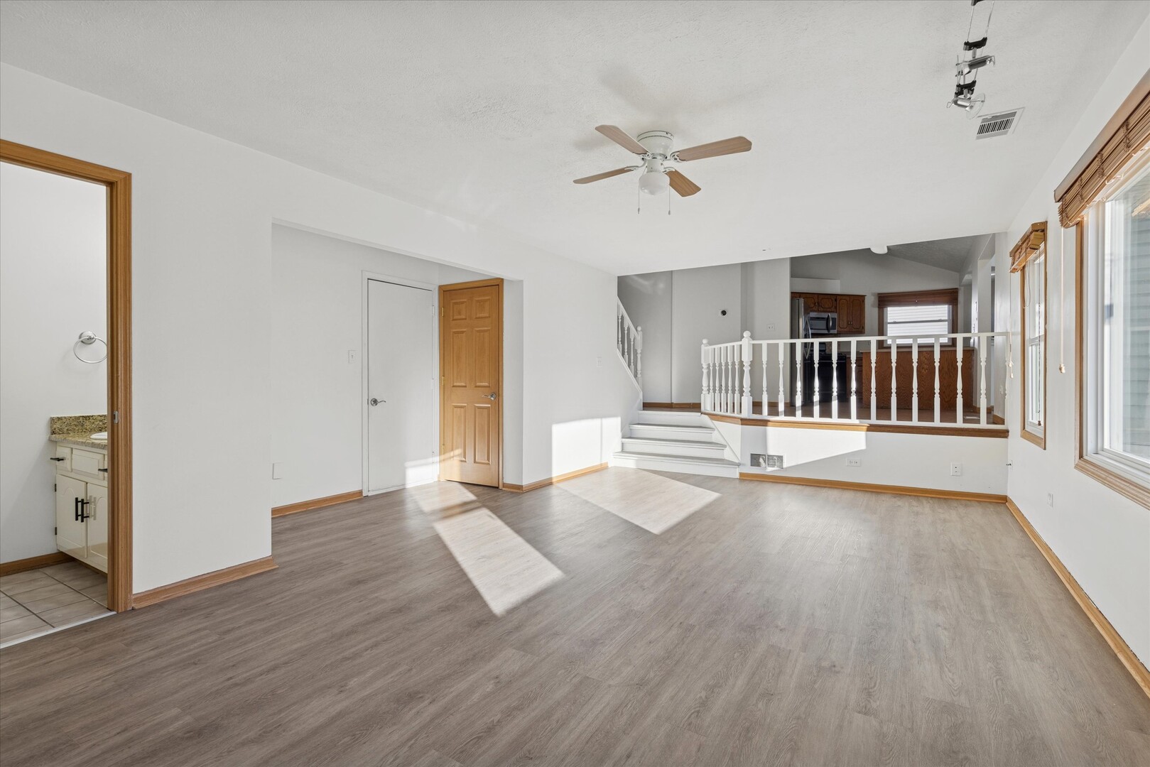 1424 Phoenix Lane