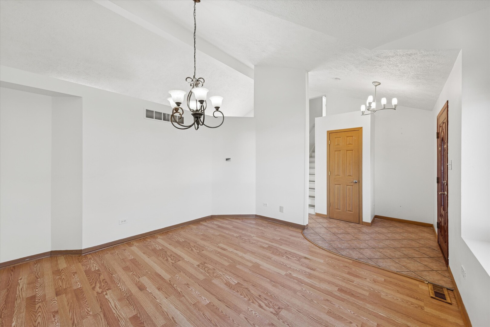 1424 Phoenix Lane