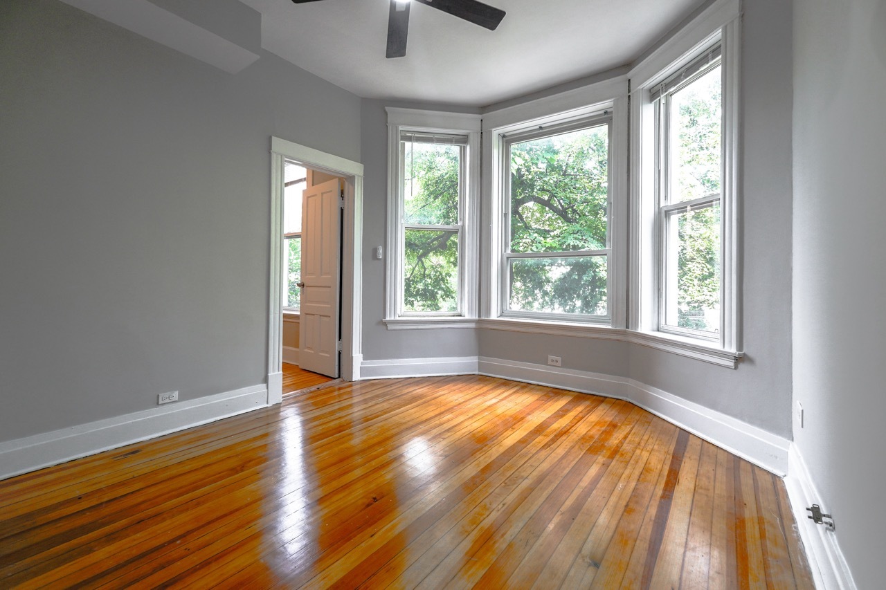 1444 N Maplewood Avenue Unit: 2F