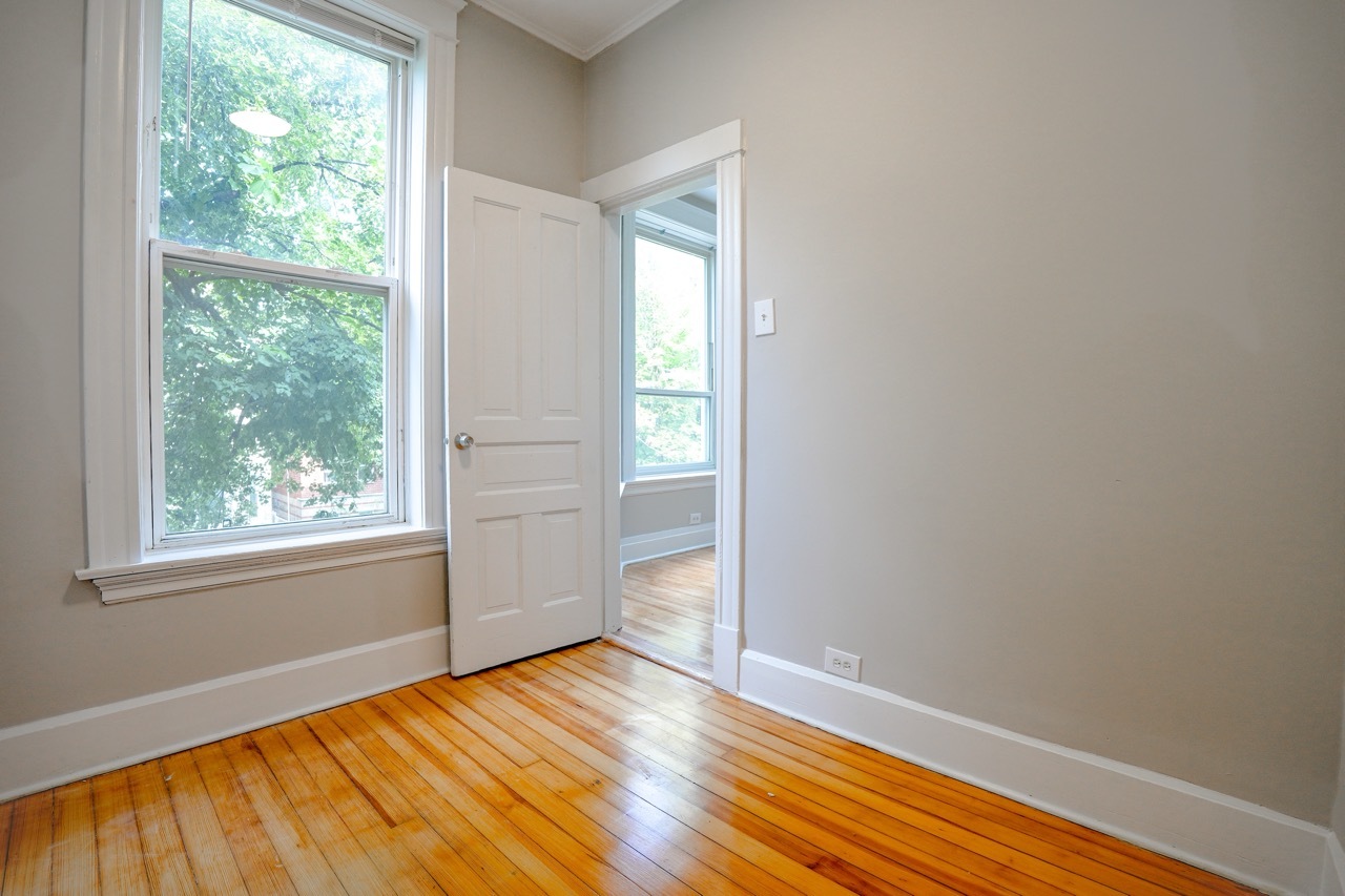 1444 N Maplewood Avenue Unit: 2F