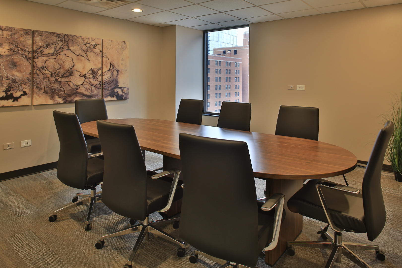 747 N LaSalle Street Unit: 700
