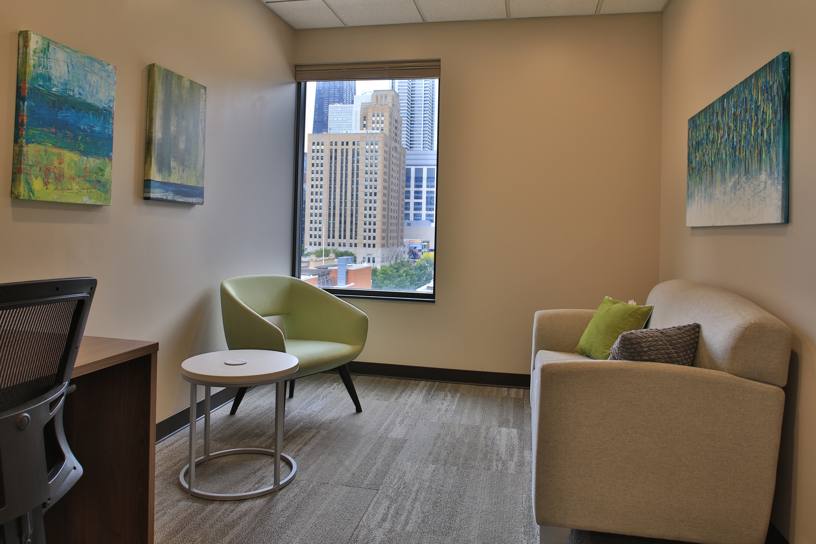 747 N LaSalle Street Unit: 700