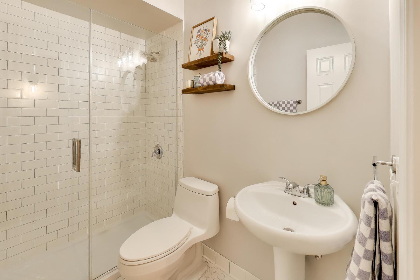 2852 N Damen Avenue Unit: 3