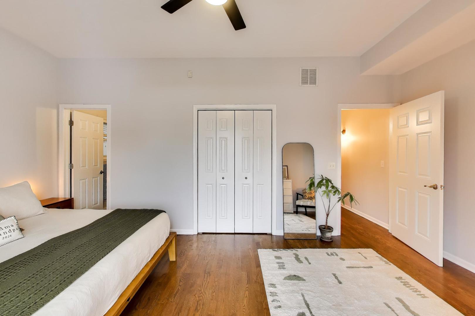 2852 N Damen Avenue Unit: 3