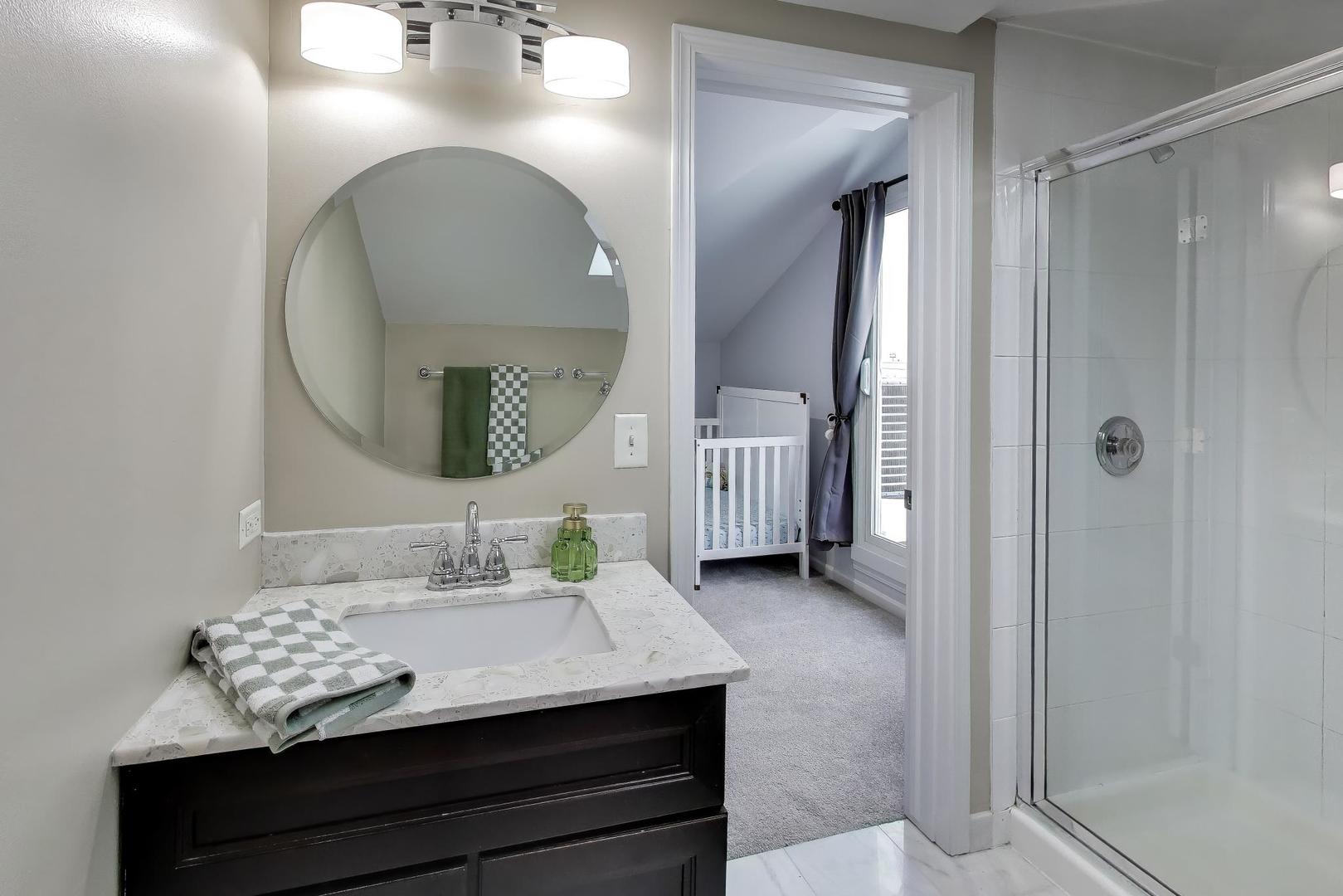 2852 N Damen Avenue Unit: 3