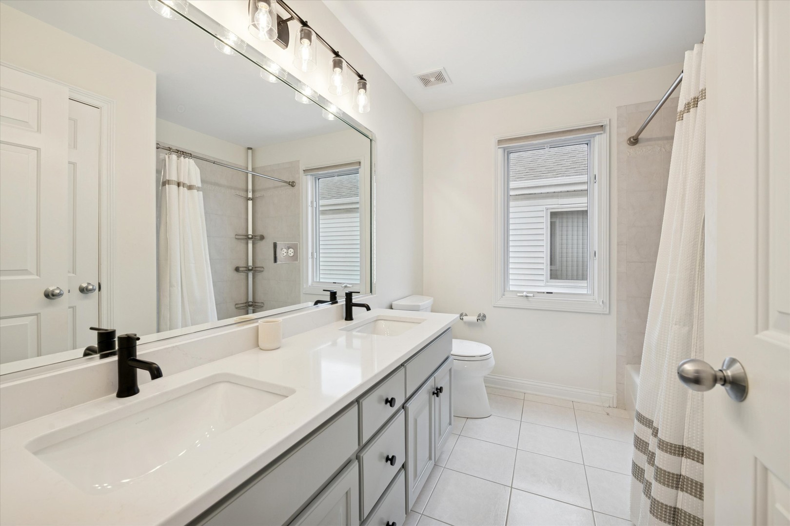 146 N Walnut Street