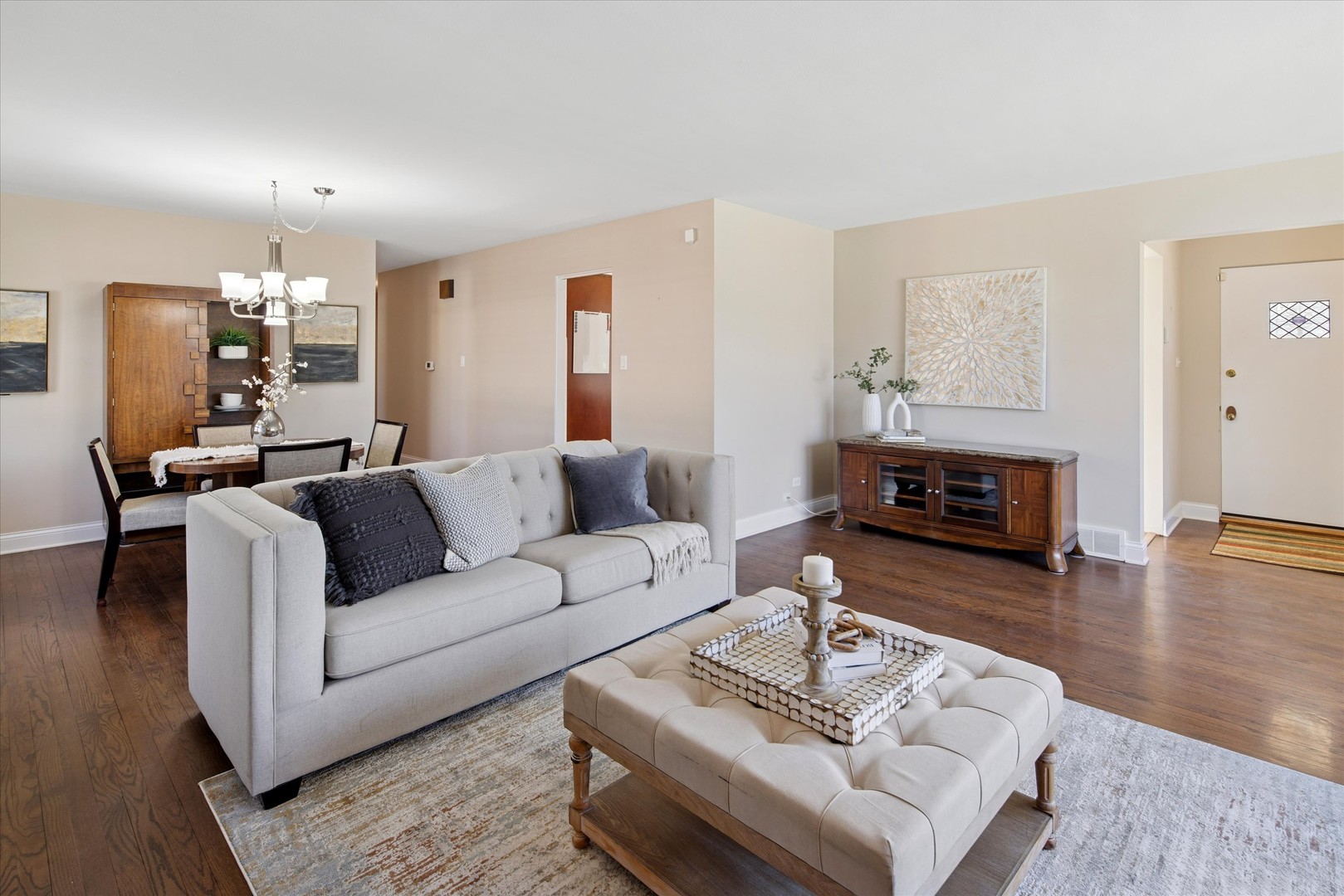 209 N Maison Court