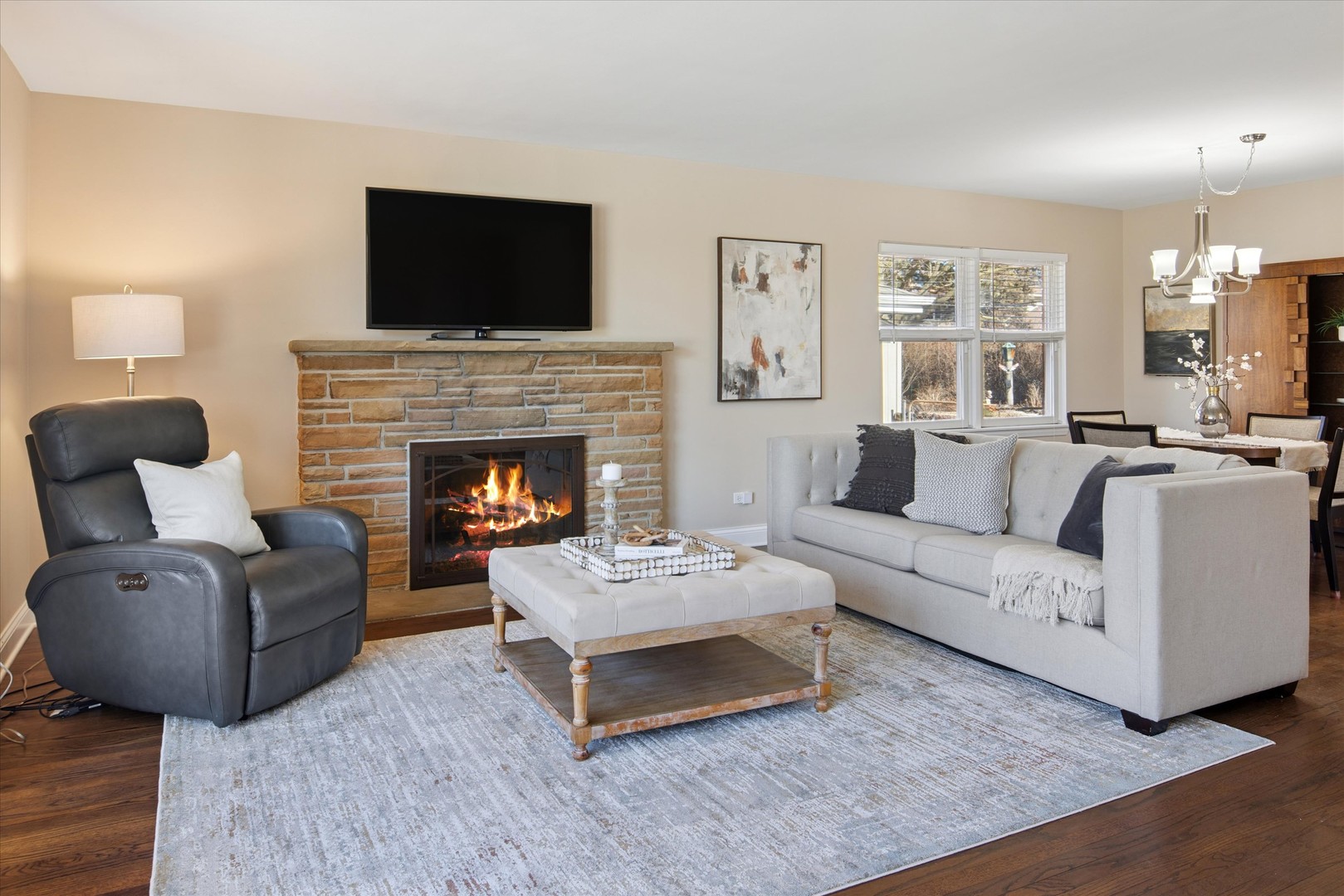 209 N Maison Court