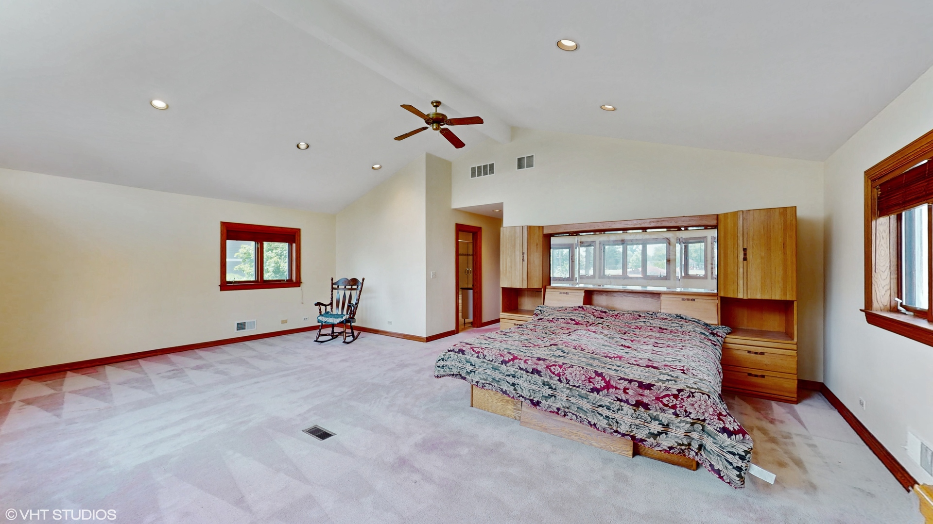 270 W Fremont Avenue