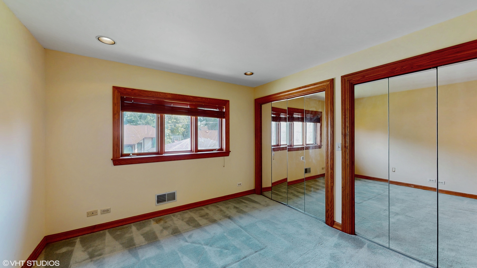 270 W Fremont Avenue