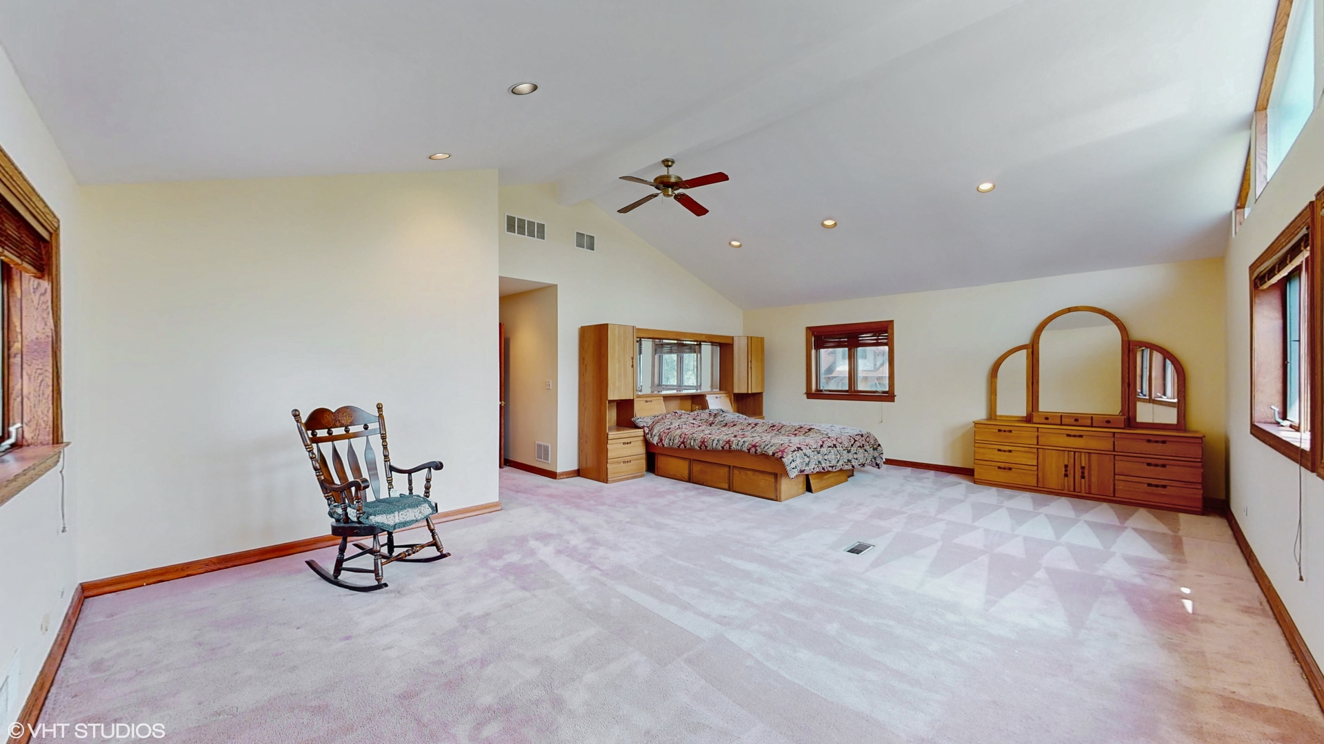 270 W Fremont Avenue