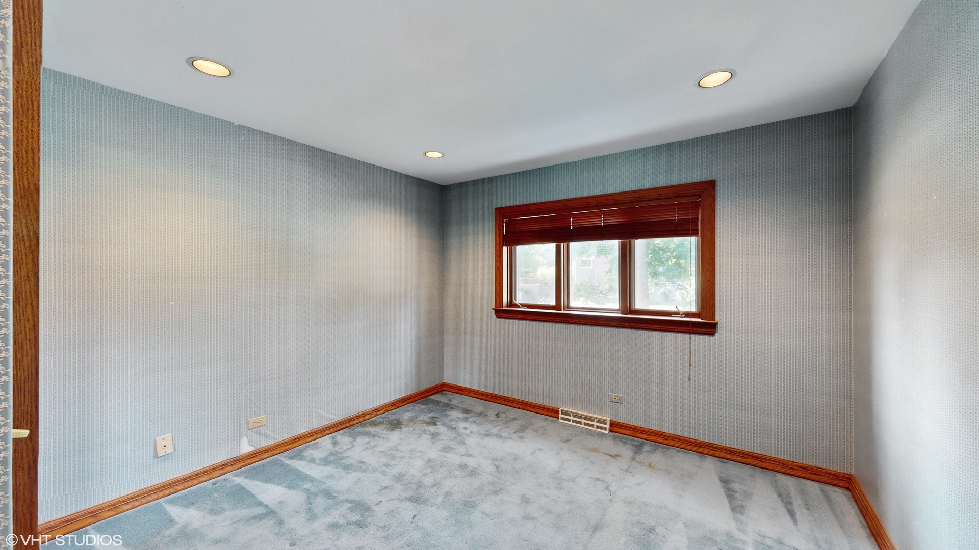 270 W Fremont Avenue