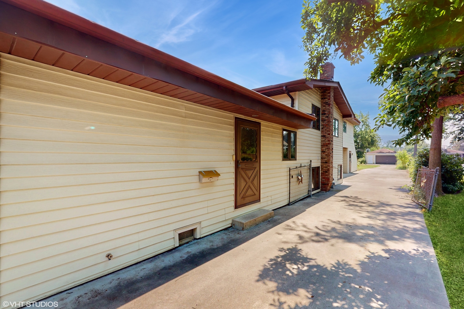 270 W Fremont Avenue