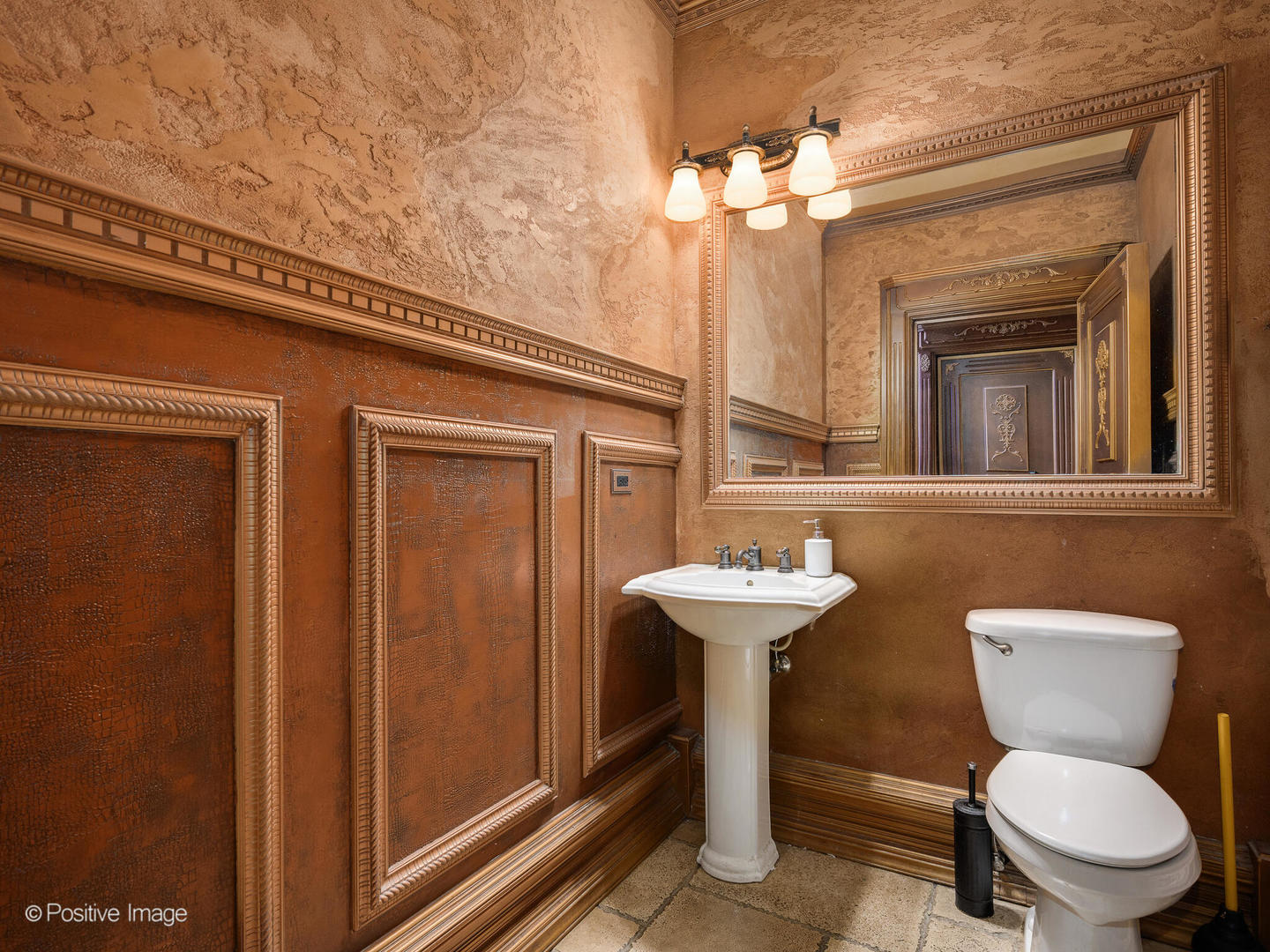 7162 W GRAND Avenue Unit: 1EW