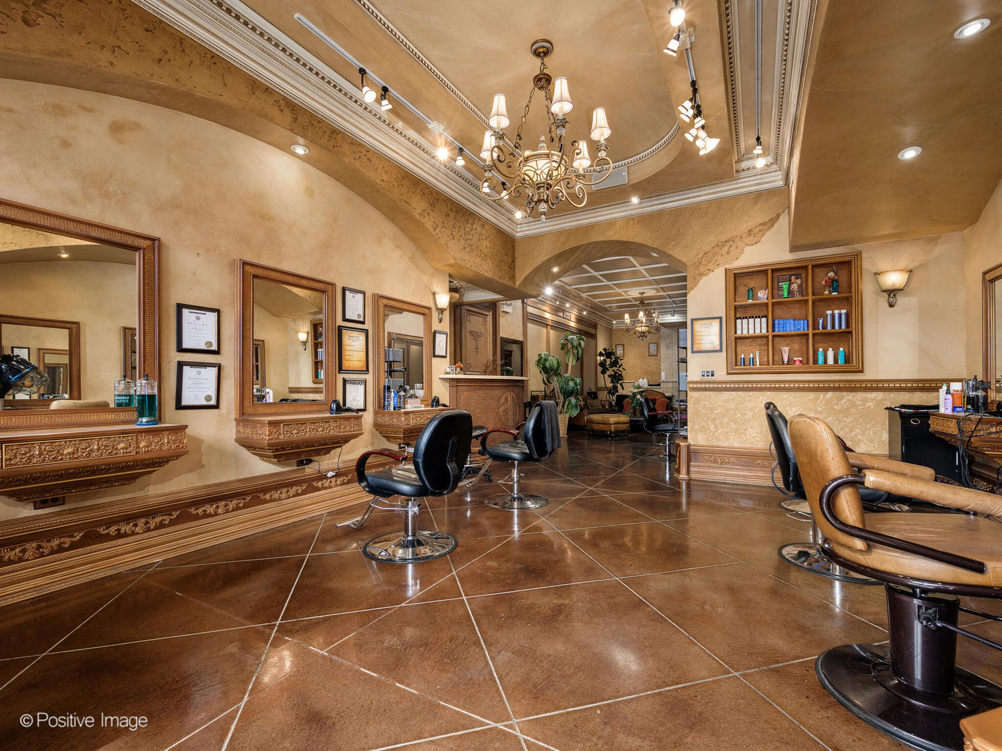 7162 W GRAND Avenue Unit: 1EW