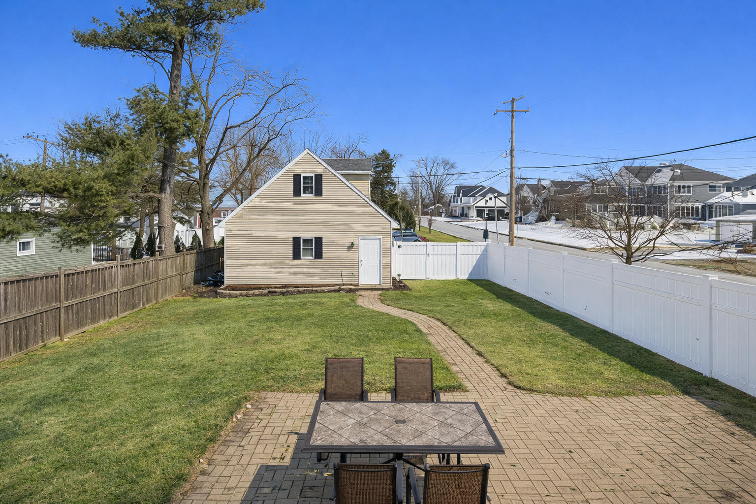 175 N Berteau Avenue