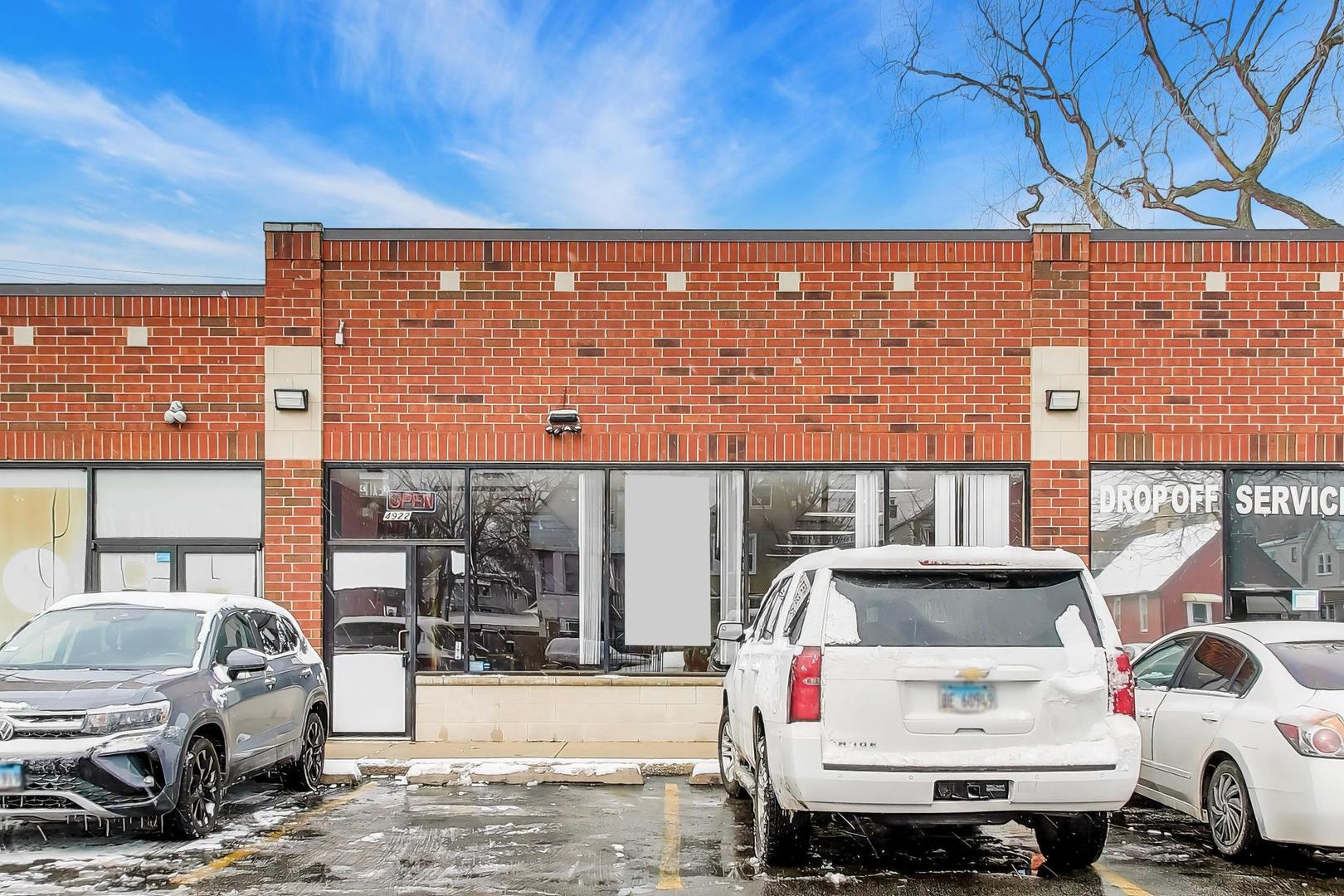4916 N Pulaski Road