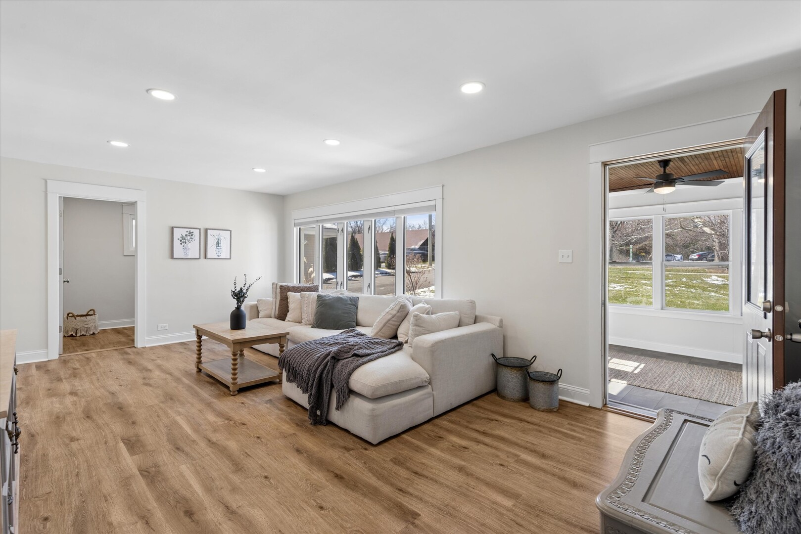 1335 S Villa Avenue