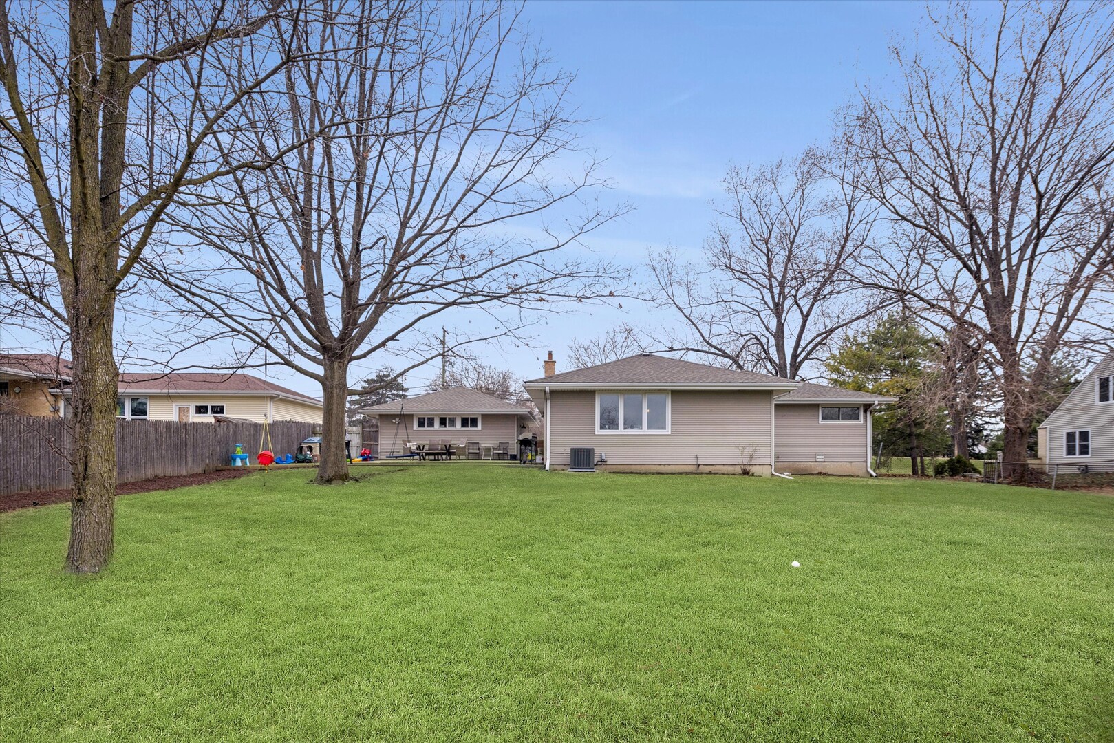 1335 S Villa Avenue