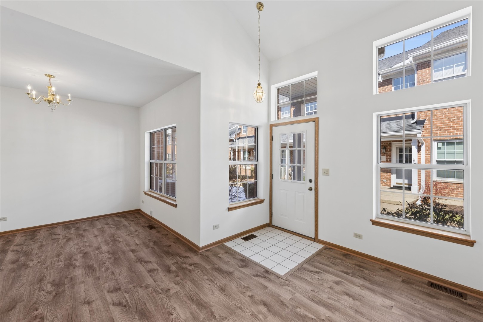 3 Dewalt Court