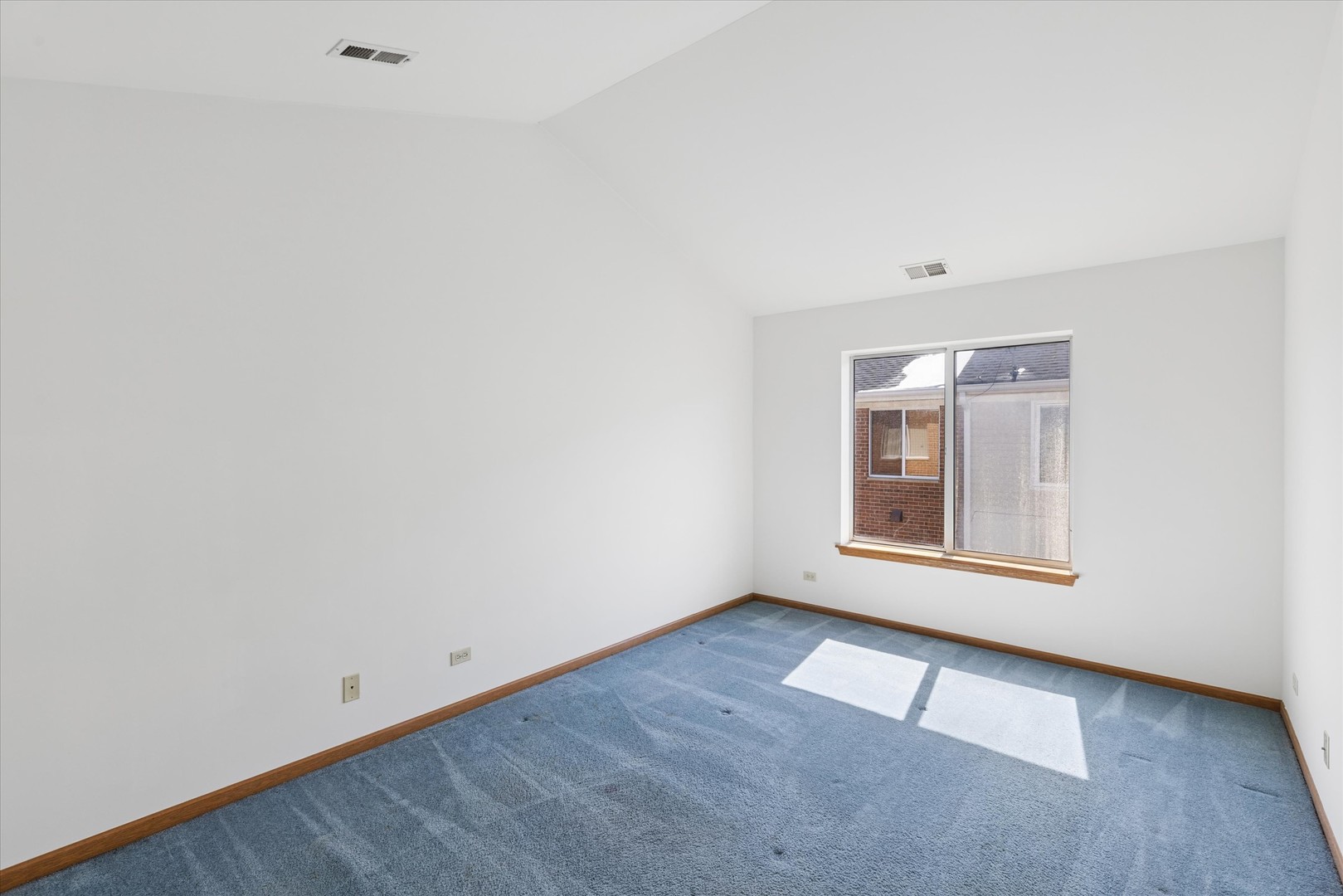 3 Dewalt Court