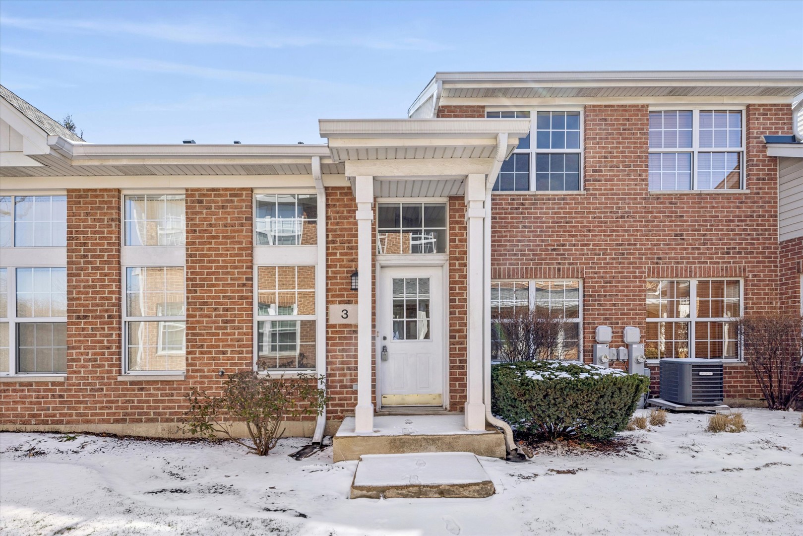 3 Dewalt Court
