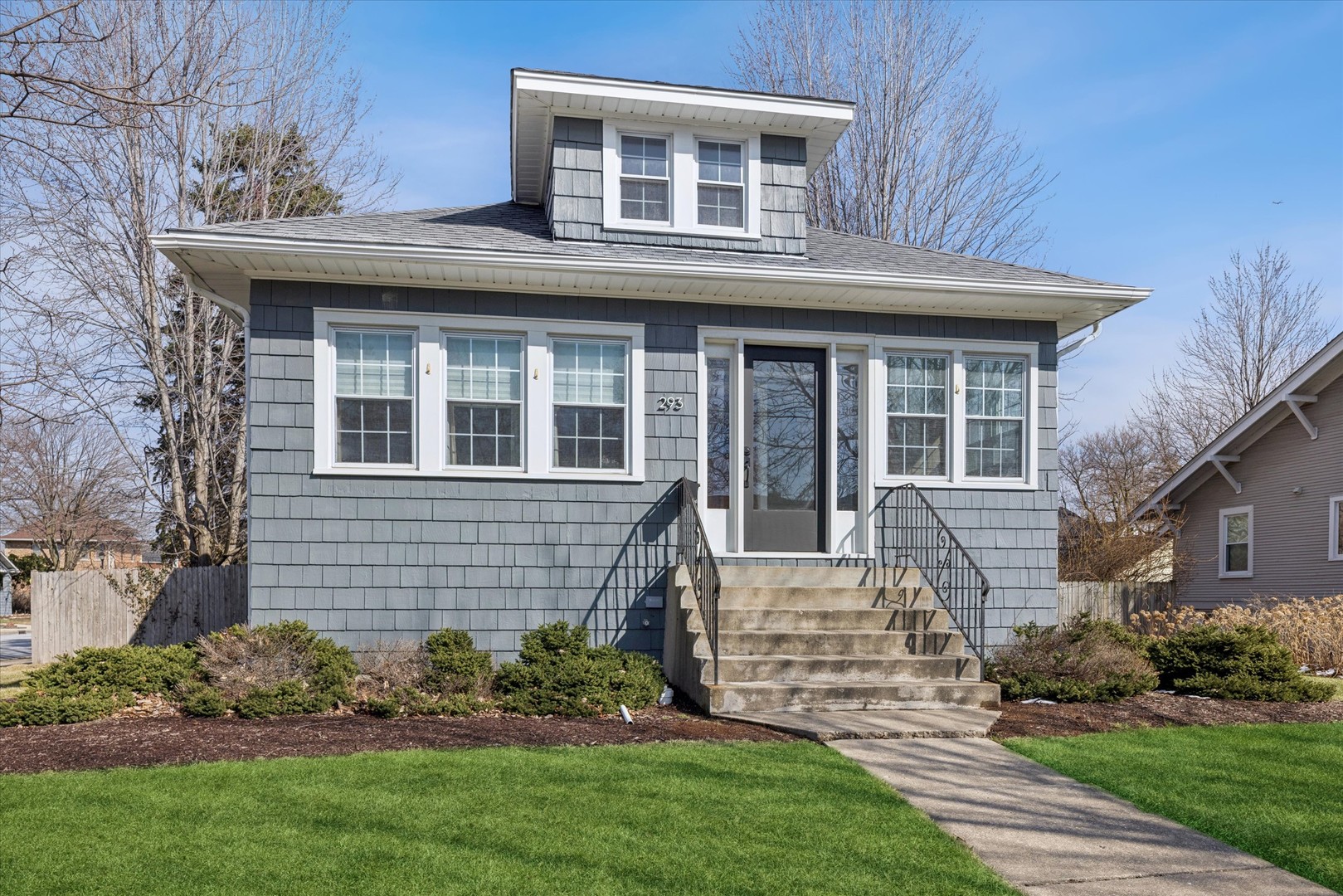 293 N Illinois Street