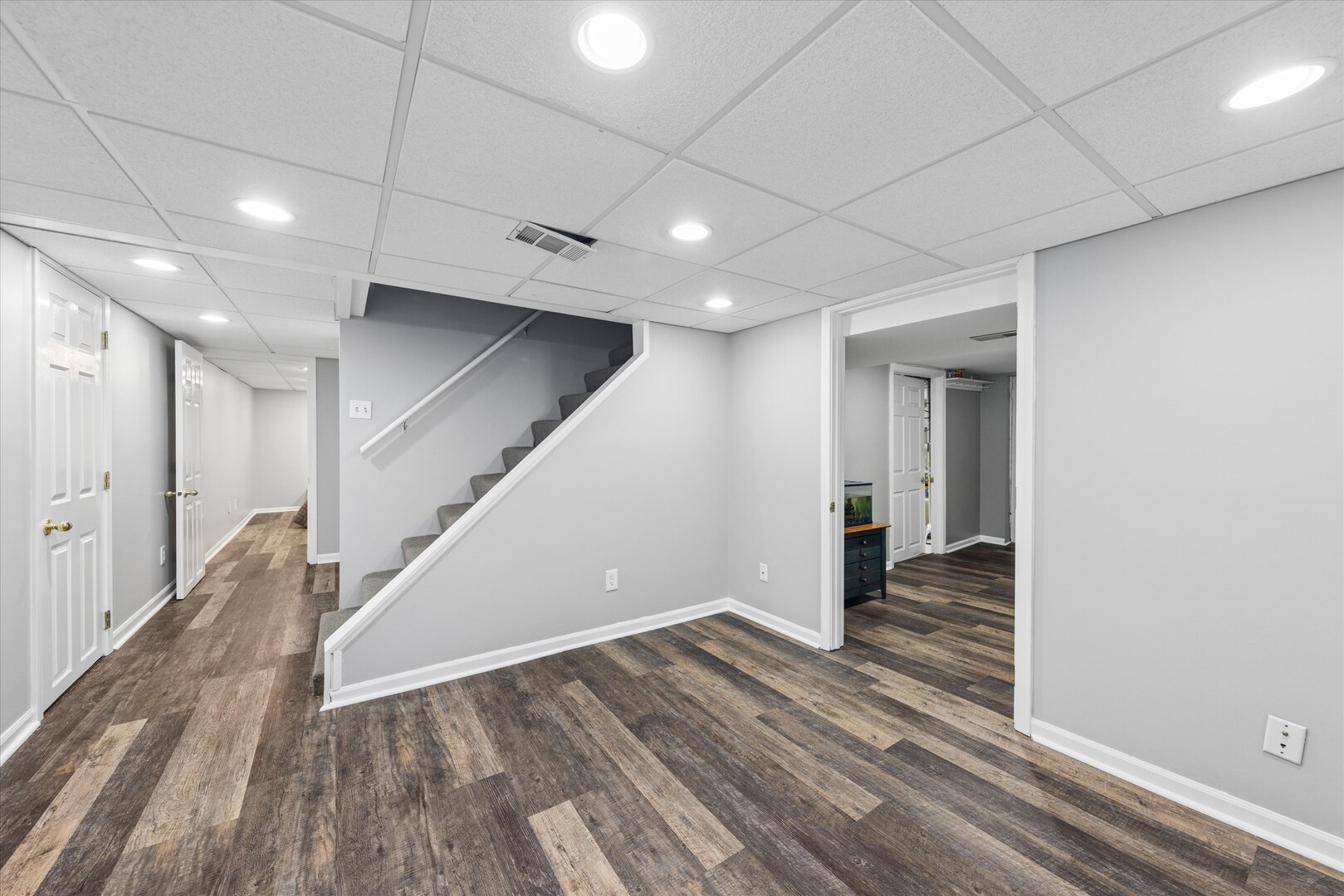 454 S YALE Avenue