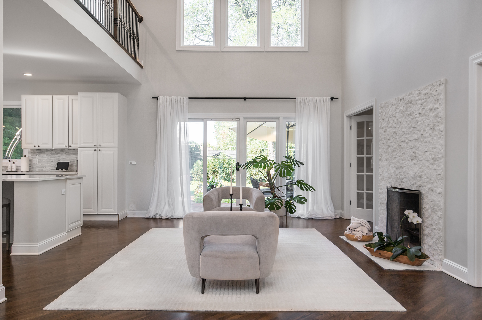 332 E Central Road
