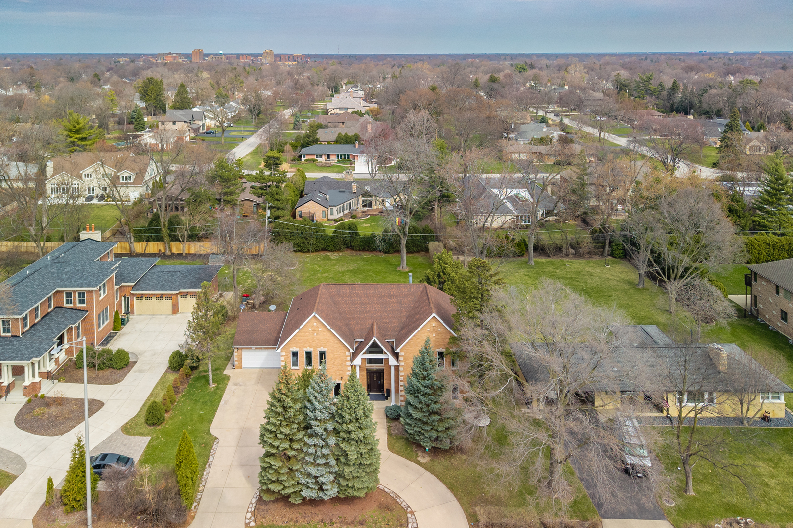 332 E Central Road