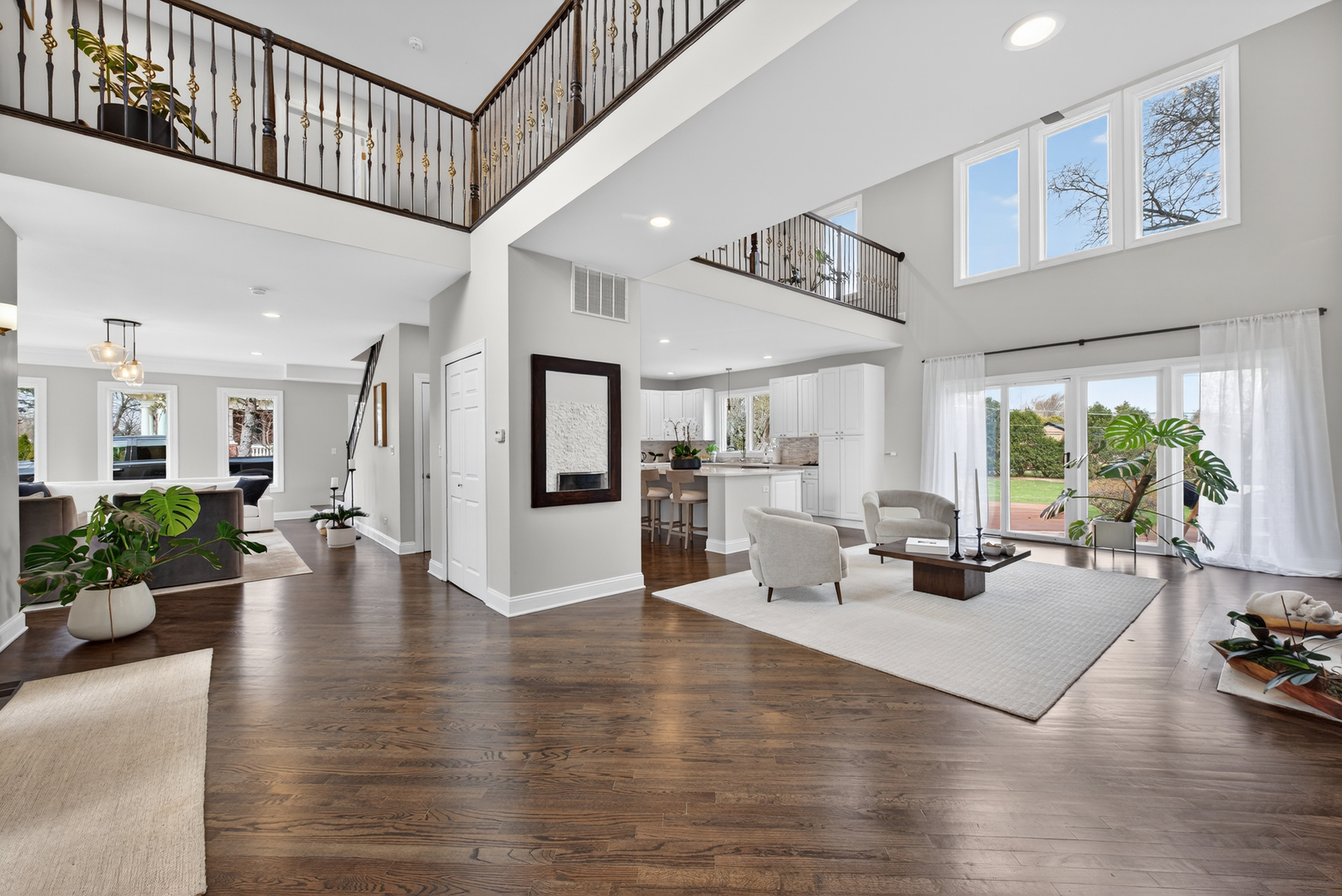332 E Central Road
