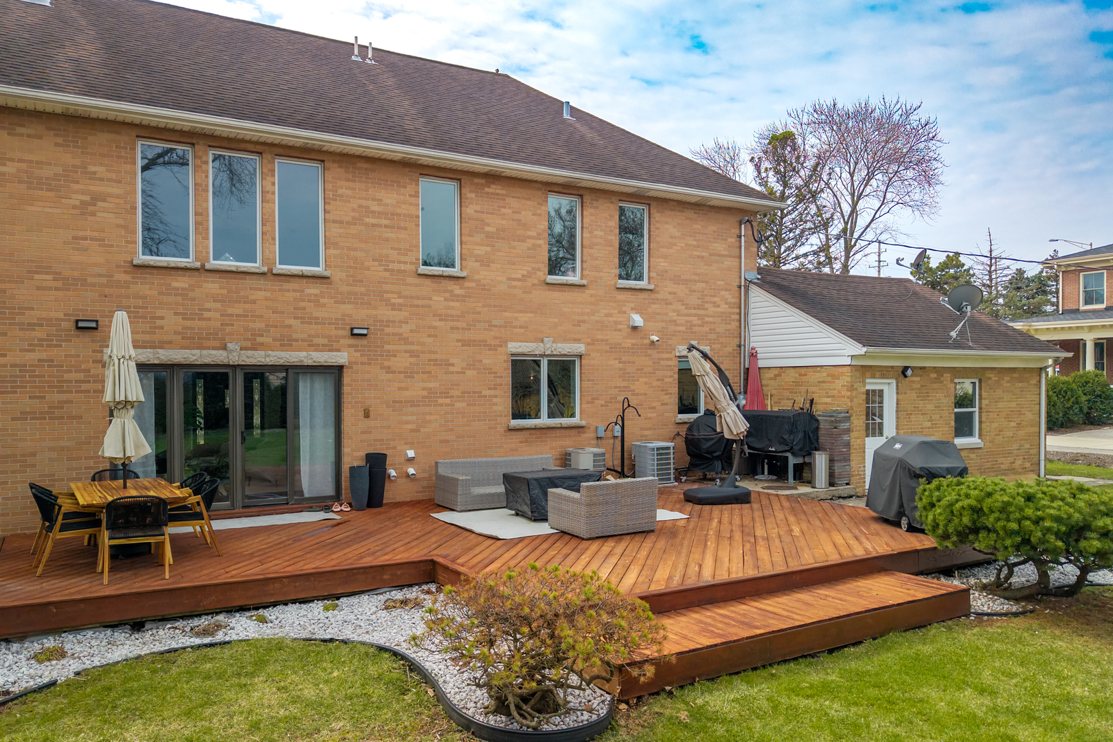 332 E Central Road