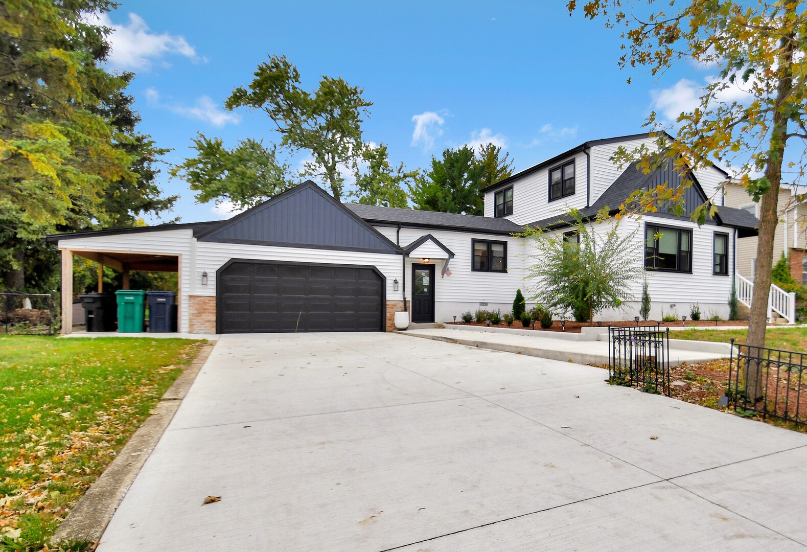 635 E Prairie Avenue