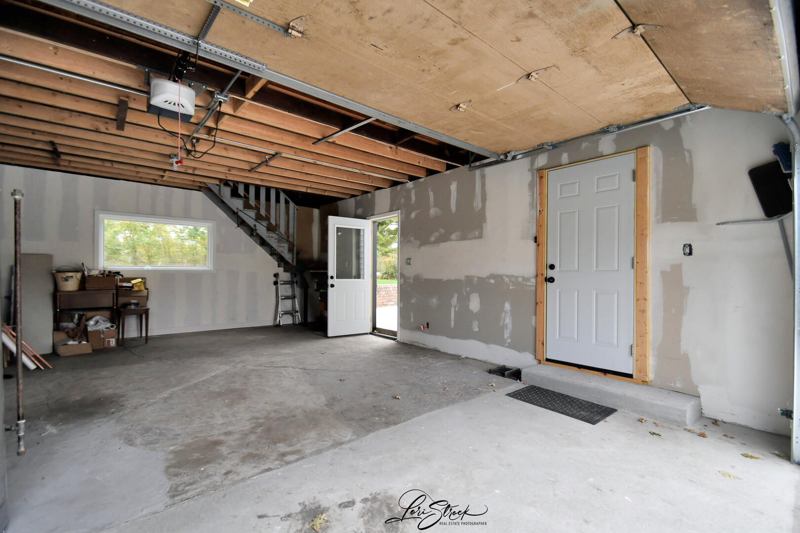 635 E Prairie Avenue
