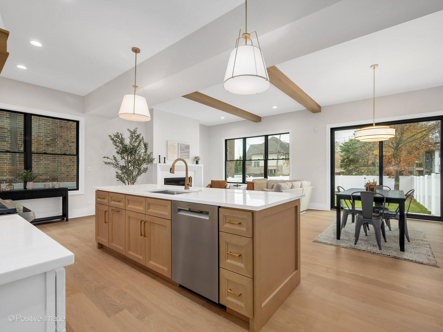 104 N Evergreen Avenue