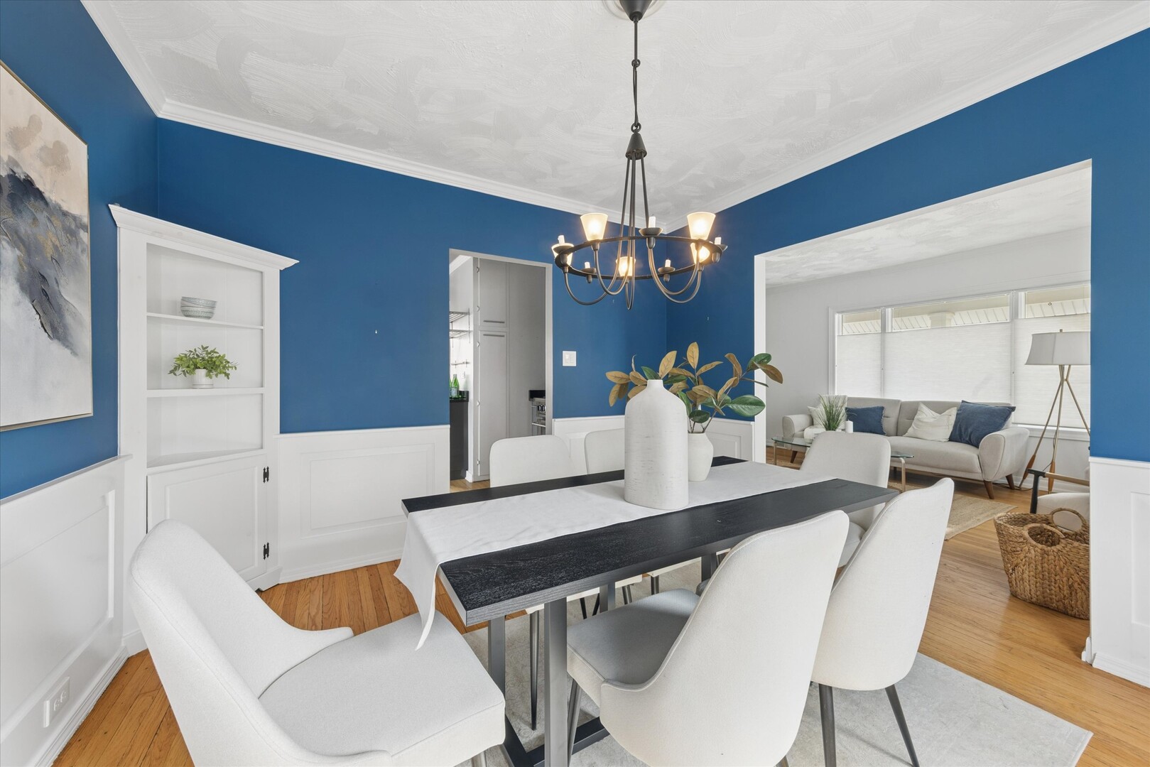 275 W North Avenue