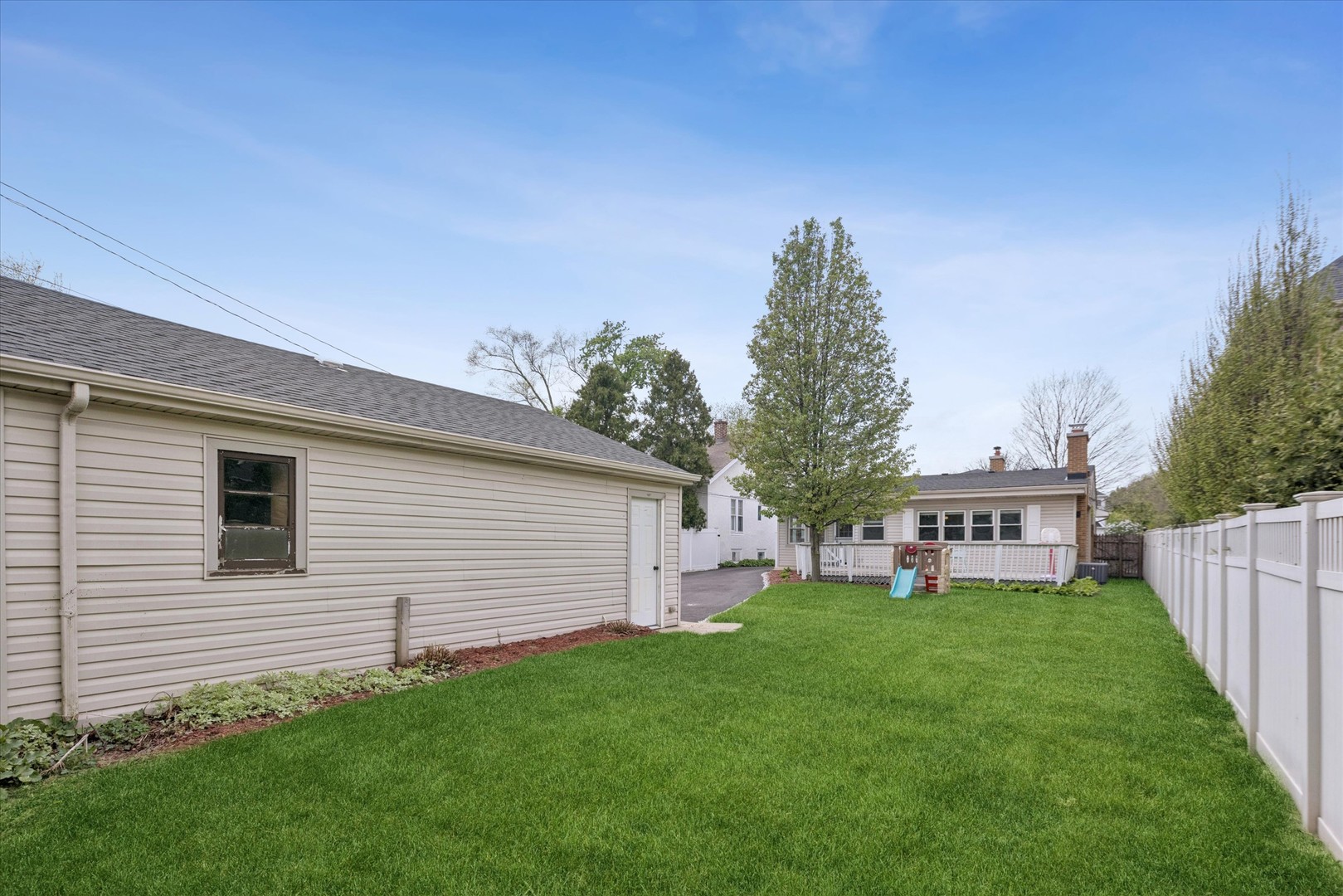 291 N Maple Avenue