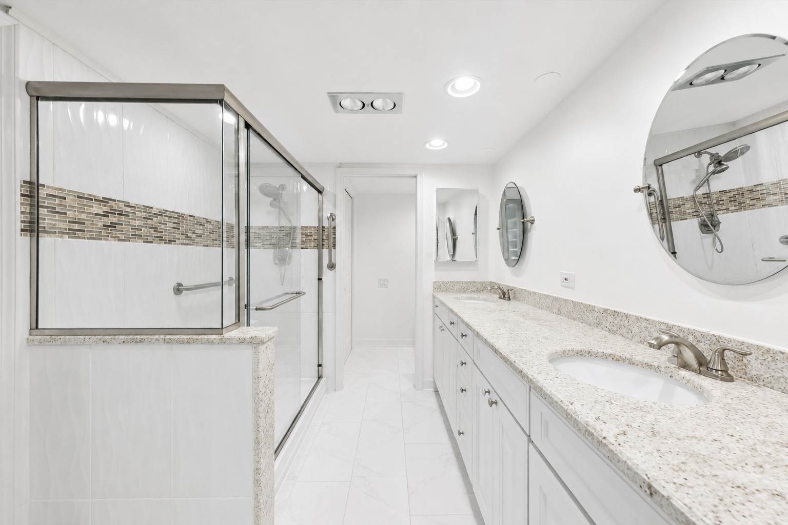 2 S ATRIUM Way Unit: 603