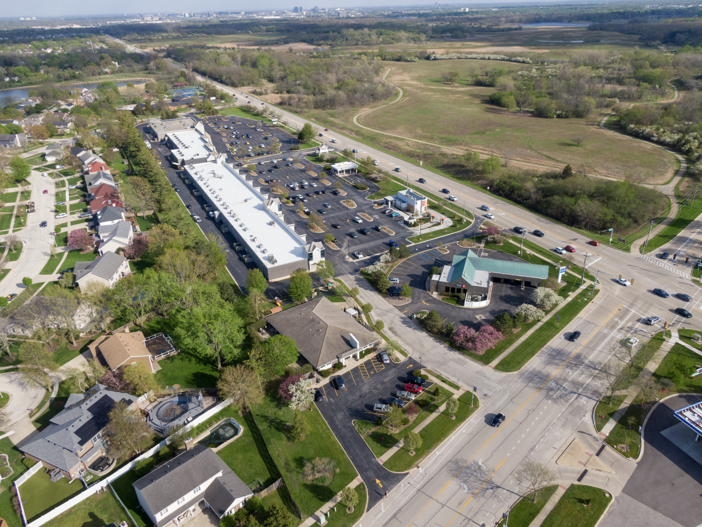 1600 W Algonquin Road