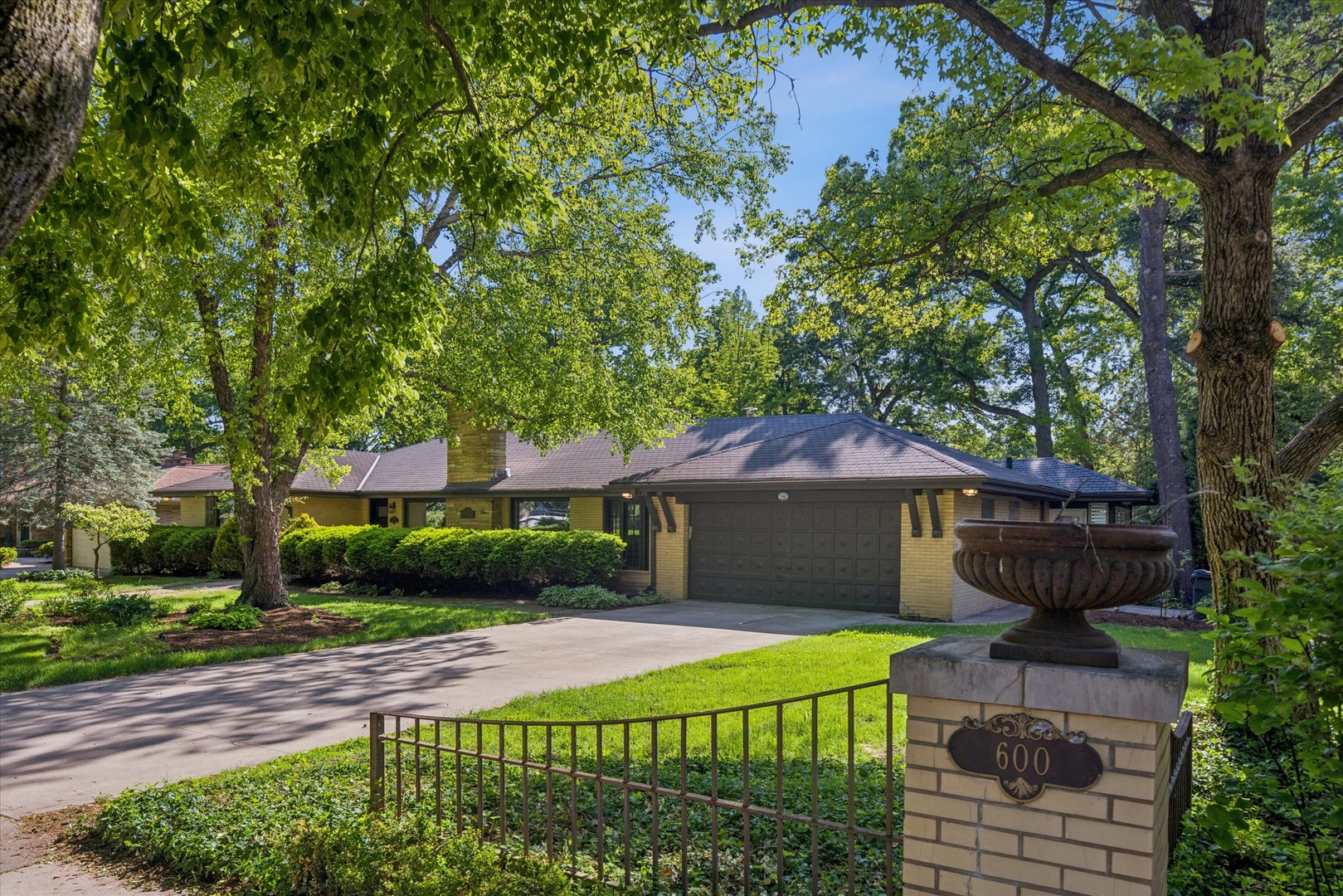 600 Midway Park Avenue